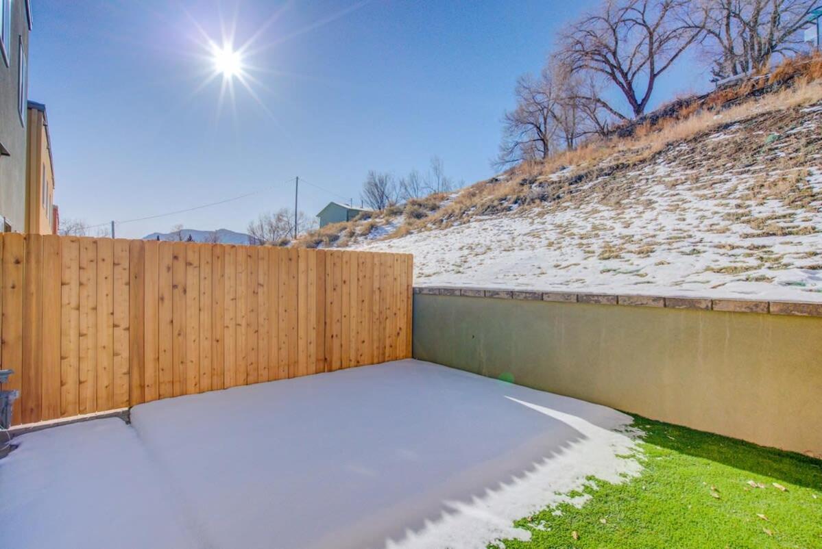 4Bd Home W Rooftop Patio Fire Pit & Mountain Views Colorado Springs Luaran gambar