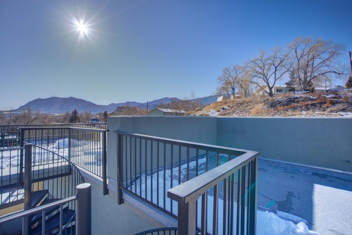 4Bd Home W Rooftop Patio Fire Pit & Mountain Views Colorado Springs Luaran gambar