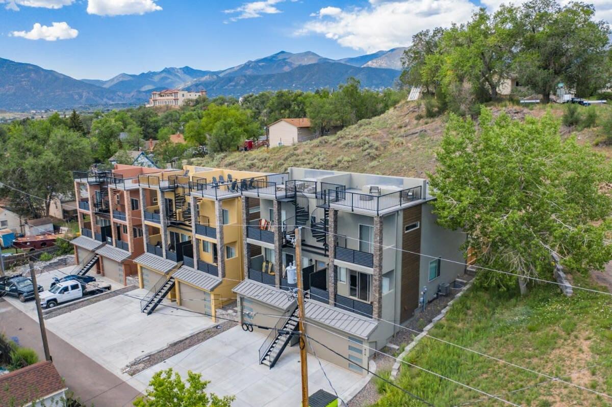 4Bd Home W Rooftop Patio Fire Pit & Mountain Views Colorado Springs Luaran gambar