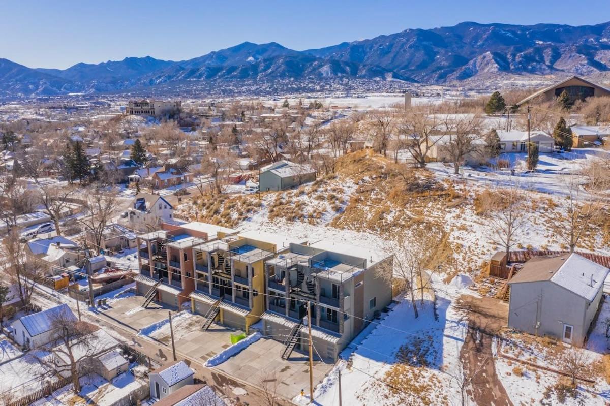 4Bd Home W Rooftop Patio Fire Pit & Mountain Views Colorado Springs Luaran gambar