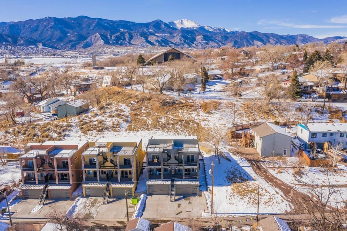 4Bd Home W Rooftop Patio Fire Pit & Mountain Views Colorado Springs Luaran gambar